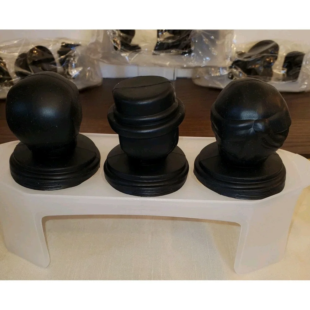3D Skull Ice Cube Tray Set, Skull Shape Silicone Ice Mold NEW - Bold, Fun,‎ Gift